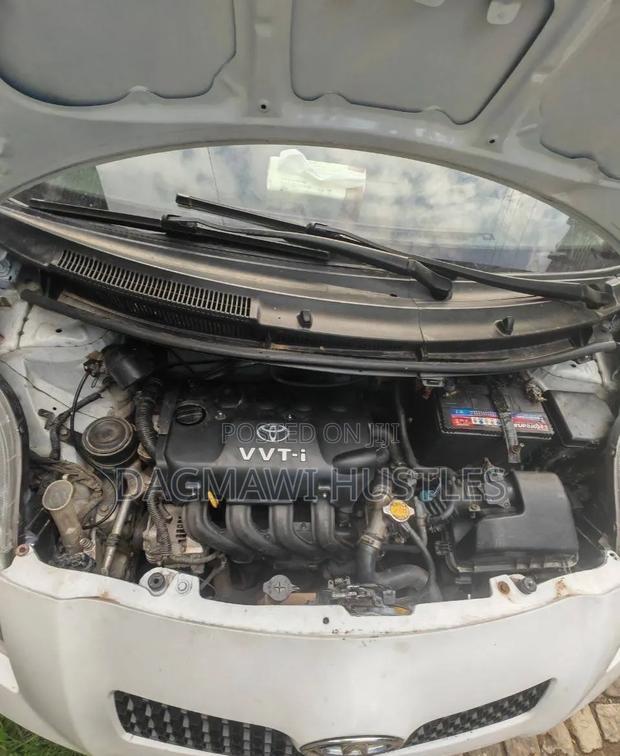 Toyota Yaris 1.3 VVT-i 2007 White