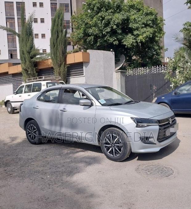 Suzuki Dzire 2025 Silver