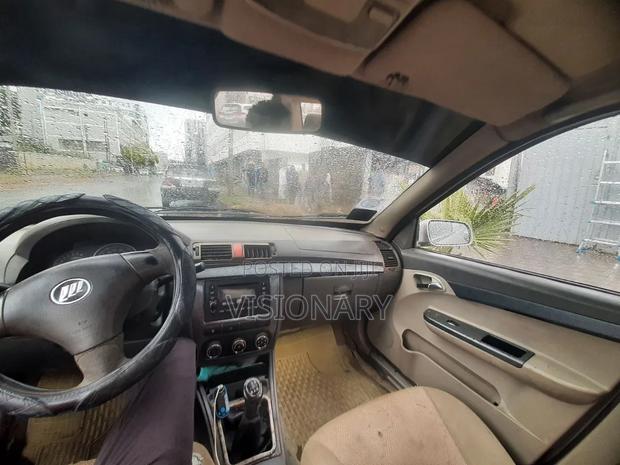 Lifan 520 2011 Silver