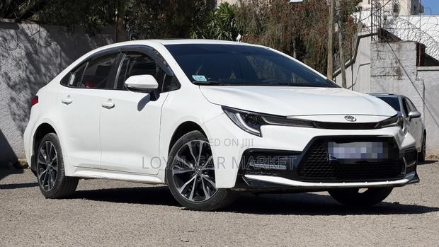 Toyota Corolla 2022 White