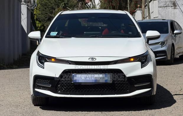 Toyota Corolla 2022 White