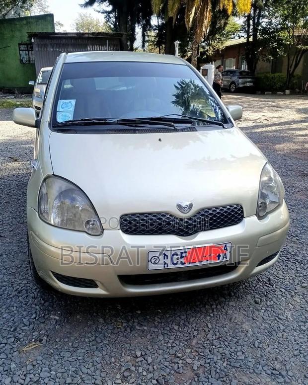 Toyota Vitz 2003