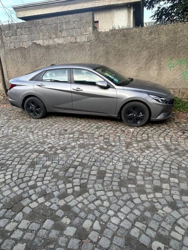 Hyundai Elantra 2021 Gray
