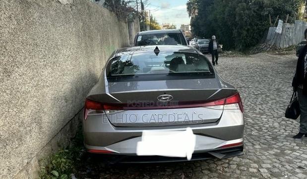 Hyundai Elantra 2021 Gray