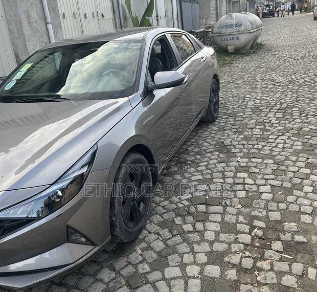 Hyundai Elantra 2021 Gray