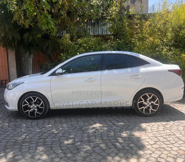 Changan Alsvin 2022 White