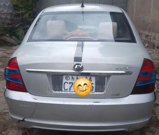 Lifan 520 2011 Silver