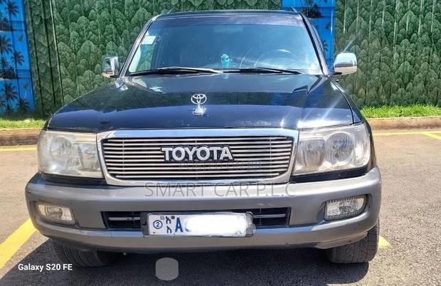 Toyota Land Cruiser 2006 Blue