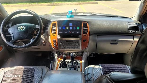 Toyota Land Cruiser 2006 Blue