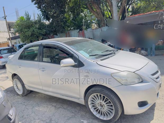 Toyota Yaris 2007 Silver