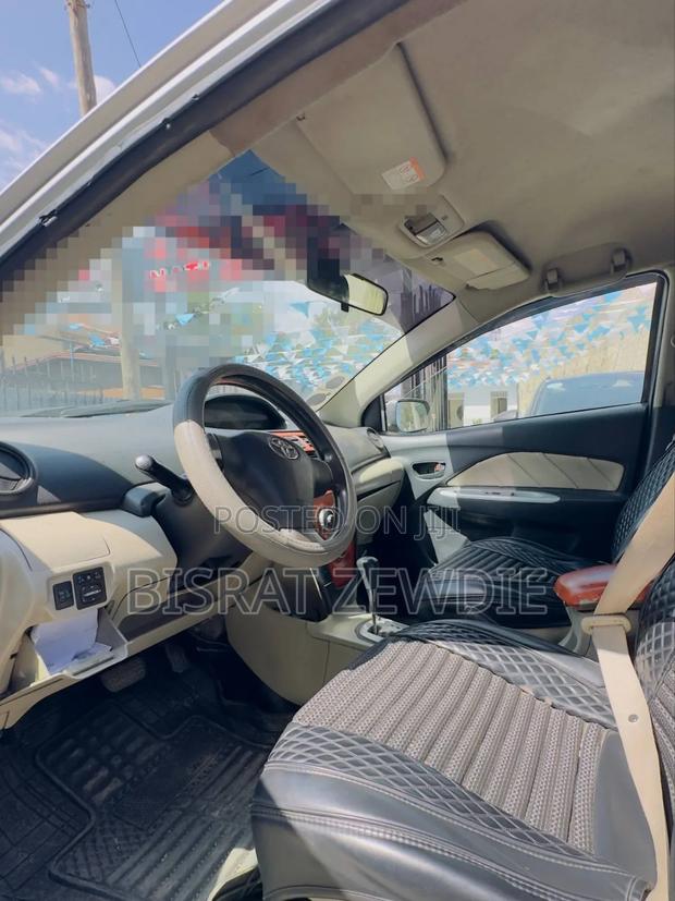 Toyota Yaris 2007 Silver