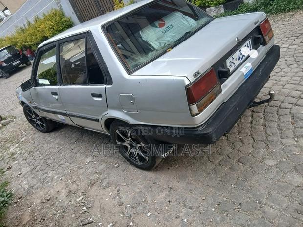 Toyota Corolla 1985 Gray