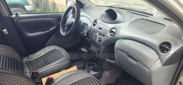 Toyota Vitz 2002 Gold