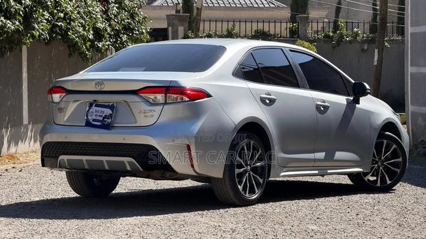 Toyota Corolla 2022 Silver