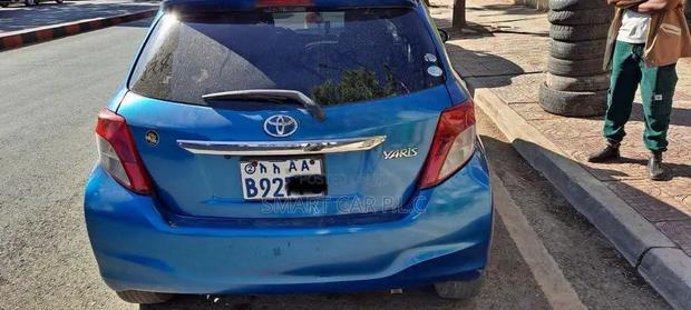 Toyota Yaris 2013 Blue