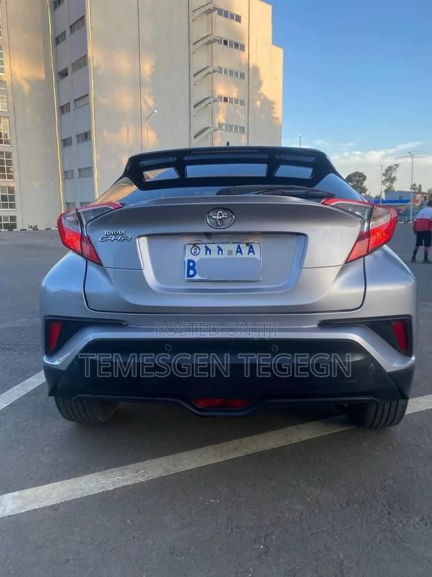 Toyota C-HR 2017 Silver
