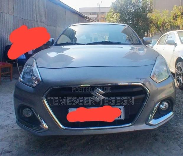 Suzuki Dzire 2022 Silver