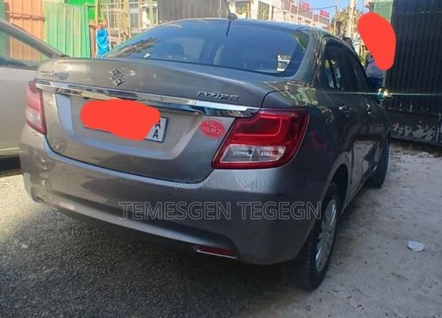 Suzuki Dzire 2022 Silver