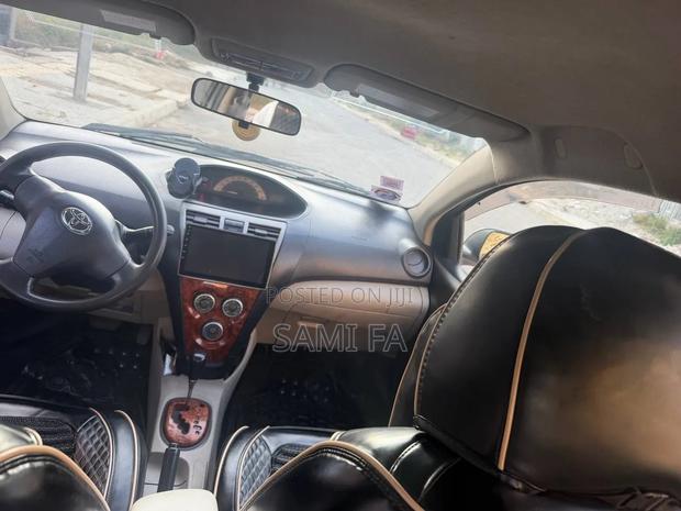 Toyota Yaris 2007 Silver
