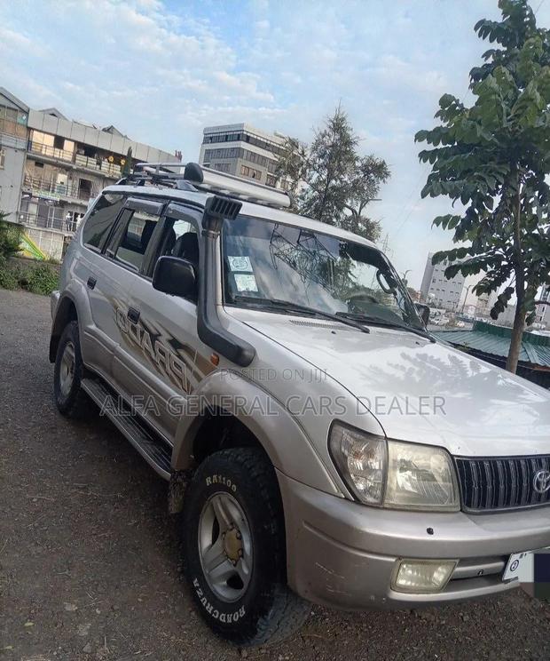 Toyota Land Cruiser Prado 2002