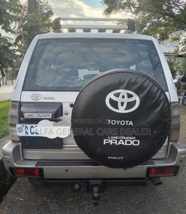 Toyota Land Cruiser Prado 2002