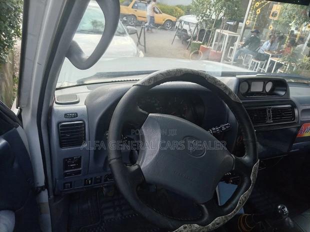Toyota Land Cruiser Prado 2002