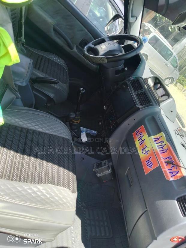 Toyota Land Cruiser Prado 2002