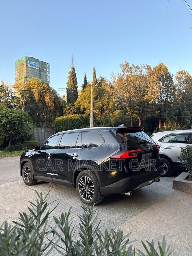 Toyota Grand Highlander Hybrid MAX Platinum AWD 2025 Black