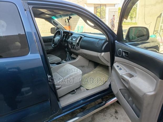 Toyota Tacoma 2005 Blue