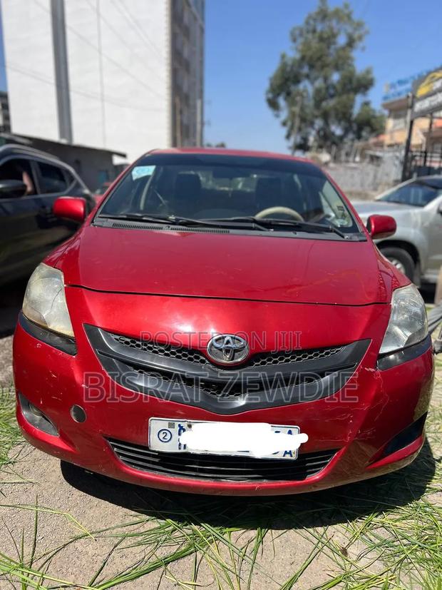 Toyota Yaris 2008 Red