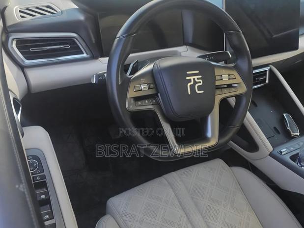 BYD Yuan Up 2025 Gray