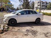 Toyota Yaris 2010 White for sale