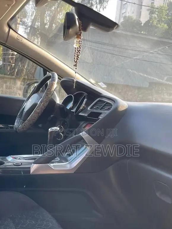 Peugeot 3008 2016