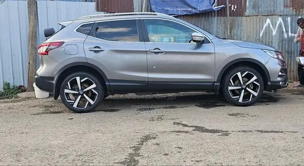 Nissan Qashqai 2018 Black