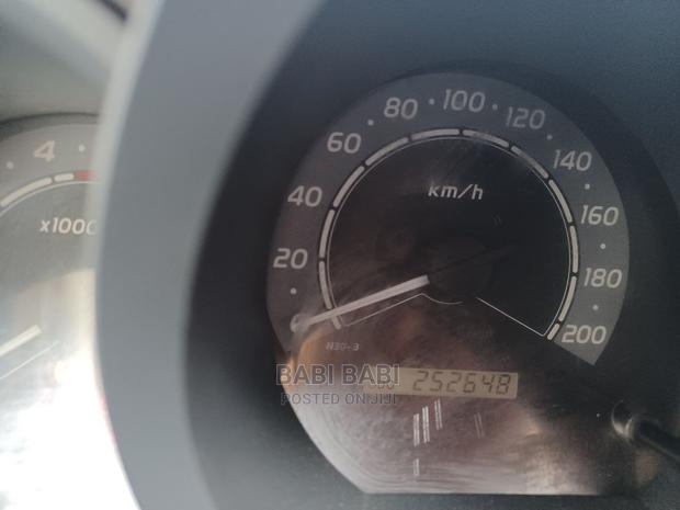 Toyota Hilux 2.5 D-4D Extra Cab 2008 Gold