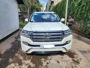 Toyota Land Cruiser 4.5 V8 VXR 2013 White for sale