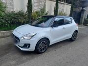 Suzuki Swift 2022 White for sale