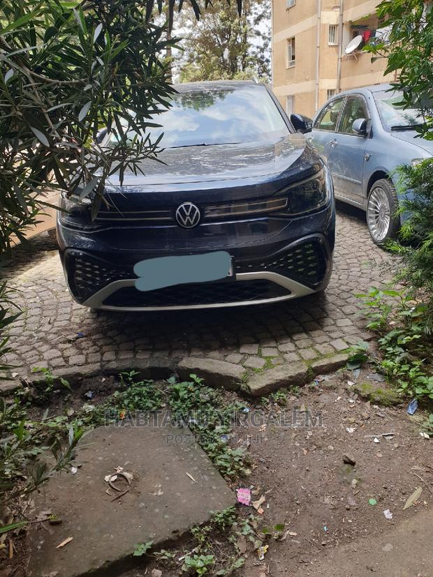 Volkswagen ID.6 2022 Blue