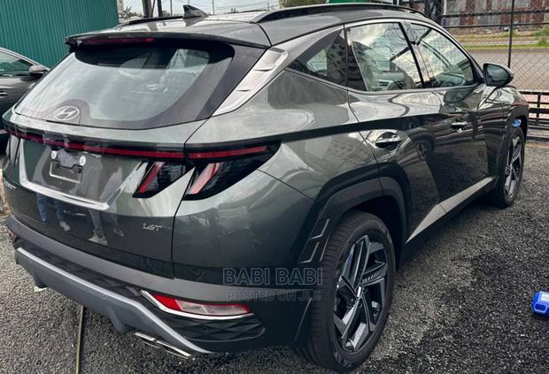 New Hyundai Tucson 2022 Gray