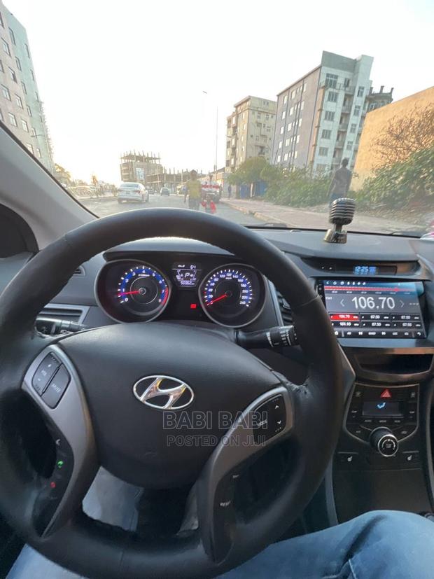 Hyundai Avante 2017 Gray