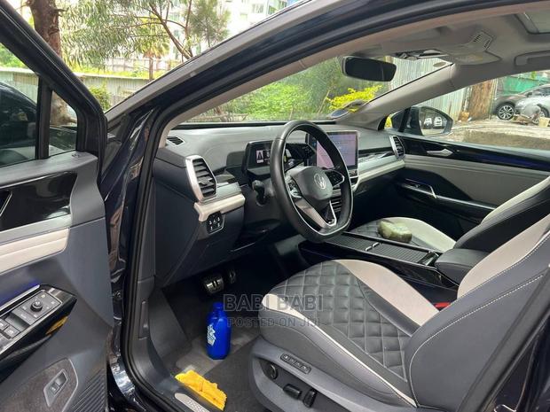 Volkswagen ID.6 2022 Gray
