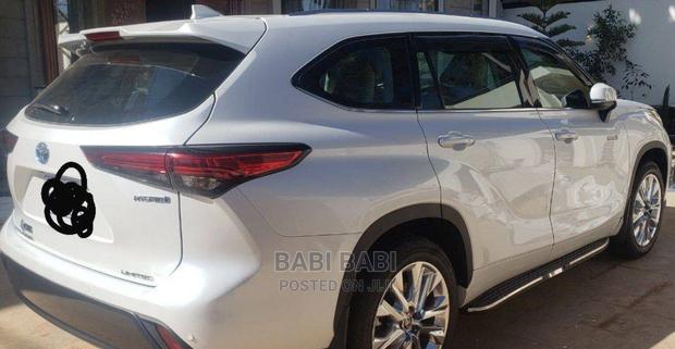 New Toyota Highlander 2022 White
