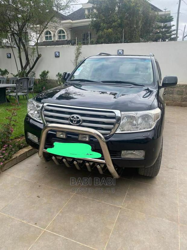 Toyota Land Cruiser 2011 Black