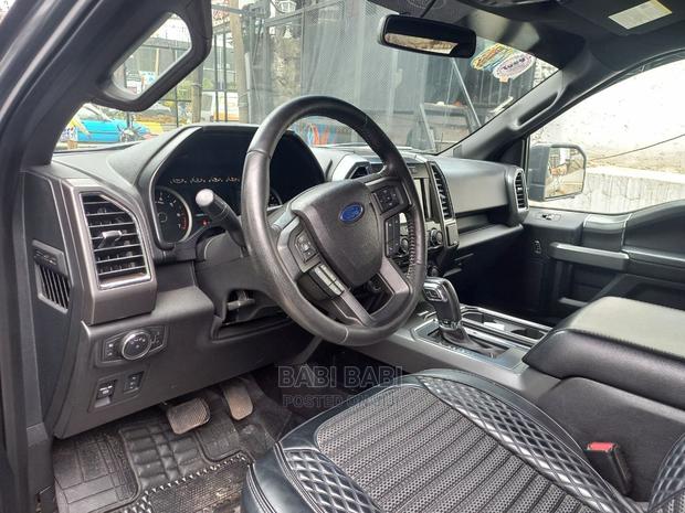 Ford F-150 2018 Gray