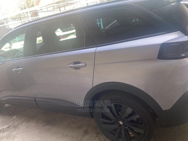 Peugeot 5008 2022 Silver