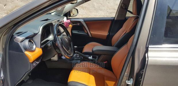 Toyota RAV4 2017 Gray