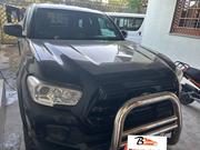 Toyota Tacoma 2018 Gray for sale