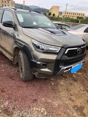 Toyota Hilux 2021 Gray for sale