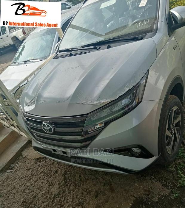 New Toyota Rush 2022 Silver