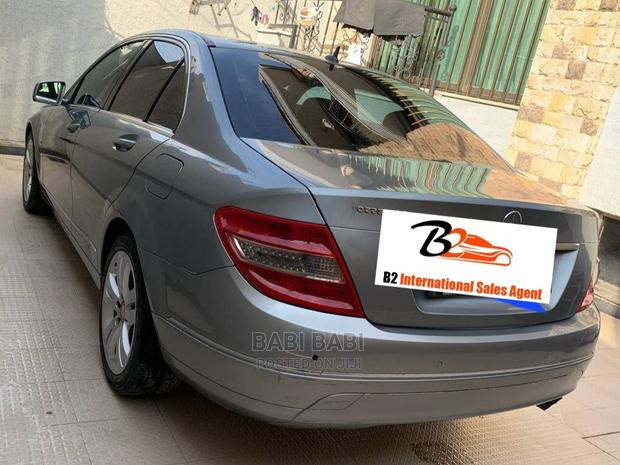 Mercedes-Benz C200 2009 Silver